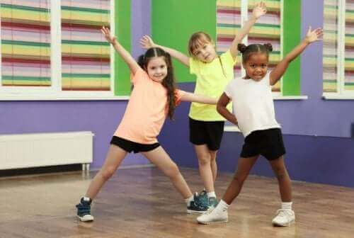 La gymnastique cérébrale pour renforcer la santé cérébrale d'un enfant
