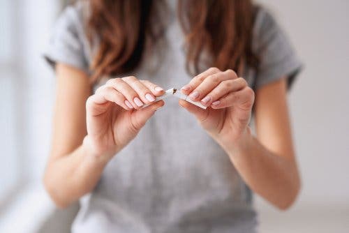 Ne pas fumer permet d'éviter les pics de sucre dans le sang