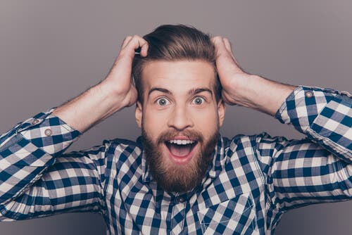 La peau des hommes est plus poilue que celle des femmes