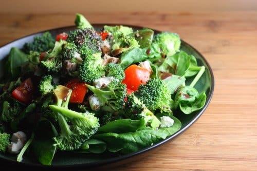 Une salade riche en acide folique