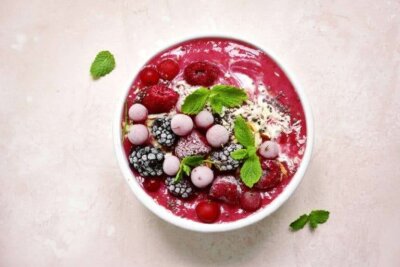 Smoothie antioxydant à la myrtille et à la cerise