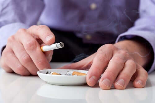Le tabagisme augmente les risques de souffrir d'un accident vasculaire. 