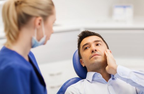 Les kystes de la mâchoire nécessitent d'être examinés médicalement