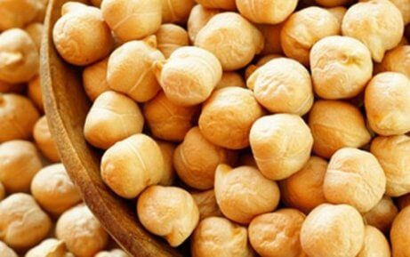 Des pois chiches crus