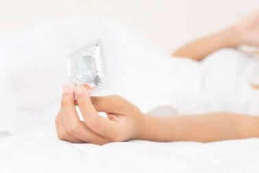 Le préservatif féminin dans le couple.