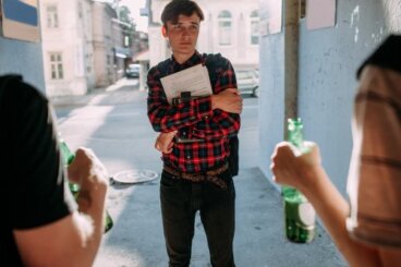 Comment aider les enfants à surmonter la pression de groupe ?