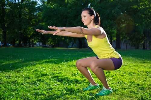 7 raisons de faire des squats tous les jours