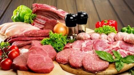 De la viande crue.