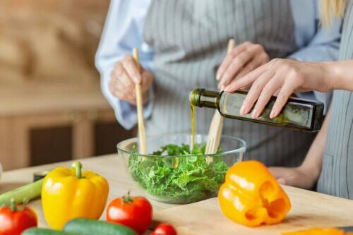 Suivre un régime alimentaire sain et équilibré pour éviter la carence en vitamine A.
