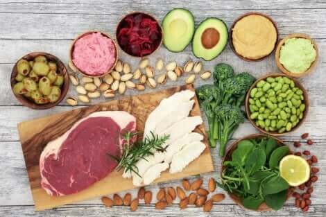 Des aliments pouvant être à la base de dîners sains et légers.