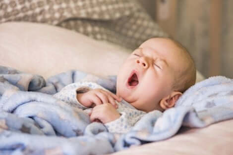 Les effets de l'apnée du sommeil chez les bébés.