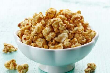 Bol de pop-corn.
