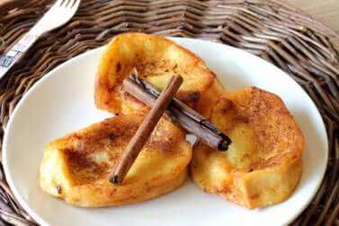 Du pain perdu à la crème.