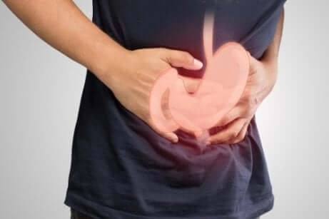 Les symptômes des ulcères gastrique ou duodénaux.