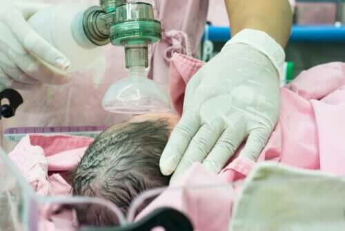Un bébé malade.