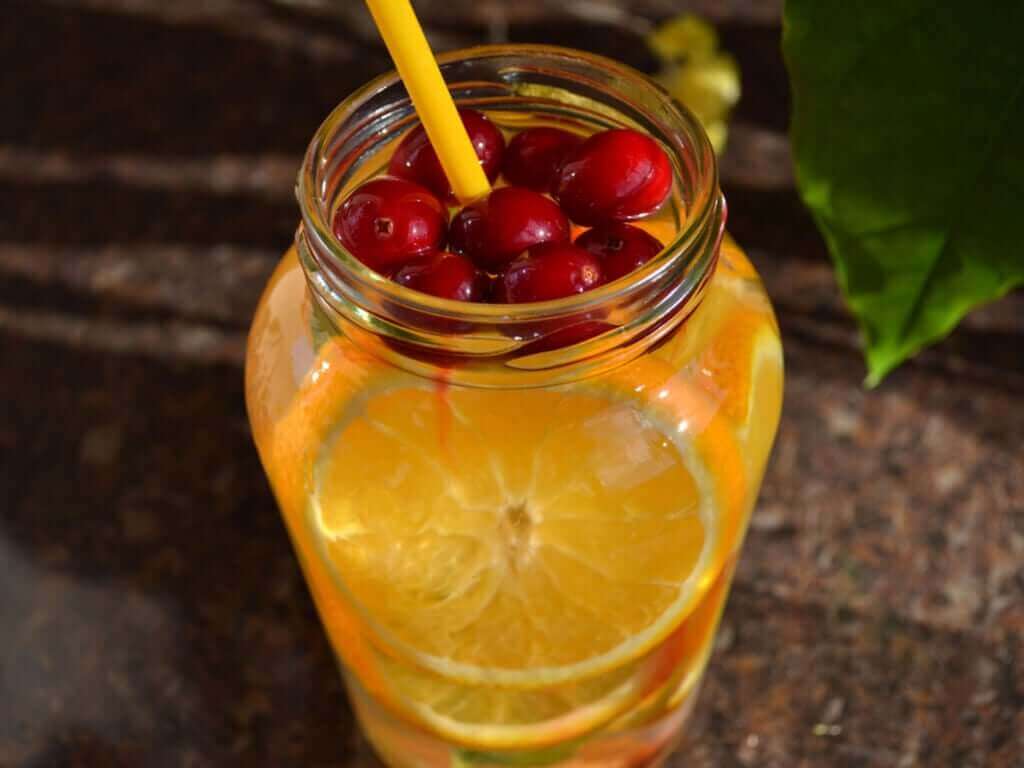 Un cocktail de fruits détox.
