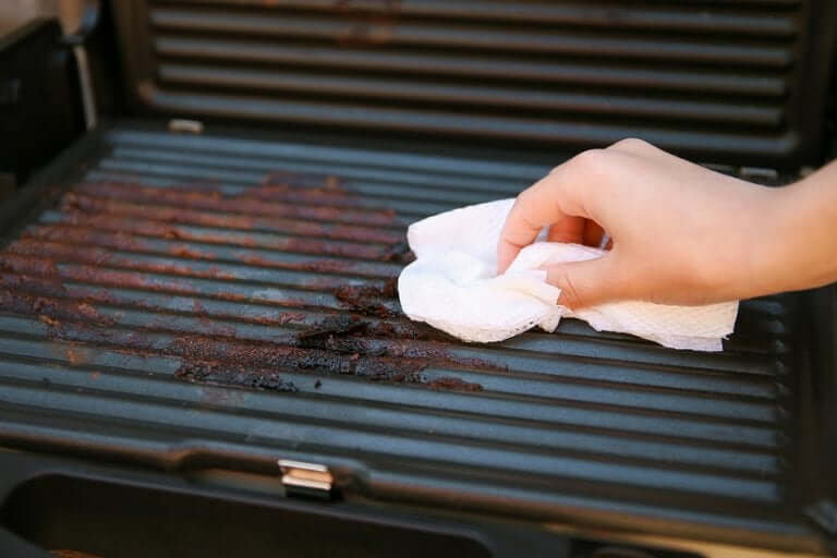 5 étapes pour nettoyer un barbecue