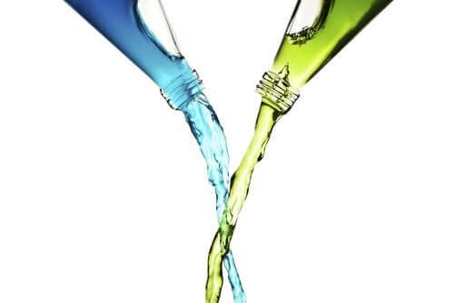 Pourquoi ne faut-il pas mélanger vinaigre et eau de javel ?