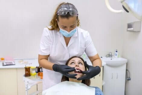 Traitement en odontologie.