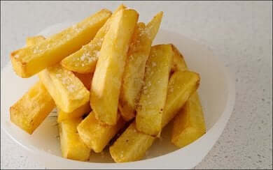 Un bol de frites.