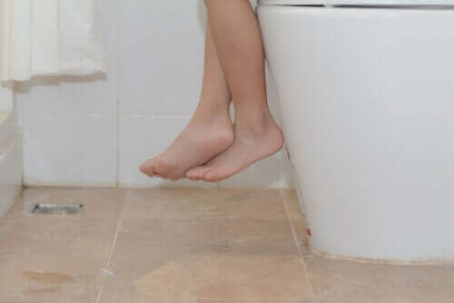 Pourquoi la constipation apparaît-elle chez les enfants et comment la soulager ?