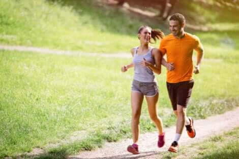 Faire du sport en couple.