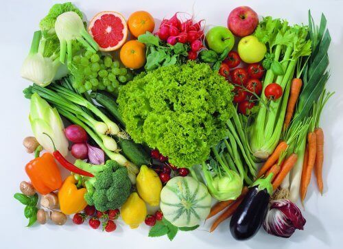 Variété de fruits et de légumes. 