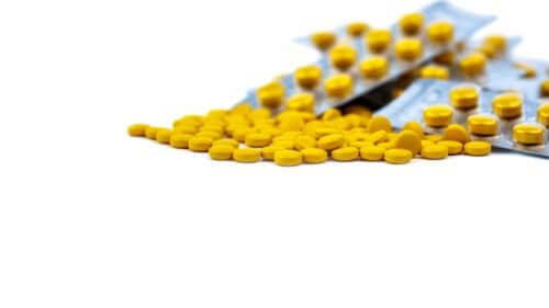 Voltarène (diclofénac) : usages et effets