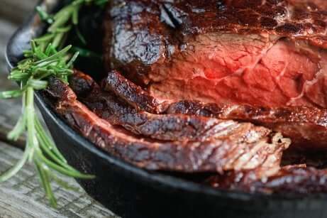 De la viande de porc cuite à point.