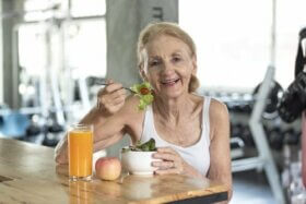 Comment prévenir la malnutrition chez les personnes âgées ?