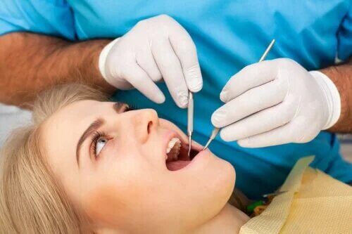 8 soins après une extraction dentaire
