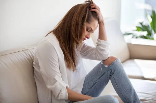 Une femme dans le rôle de la victime.