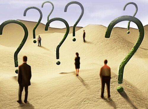 Des personnes qui se posent des questions.