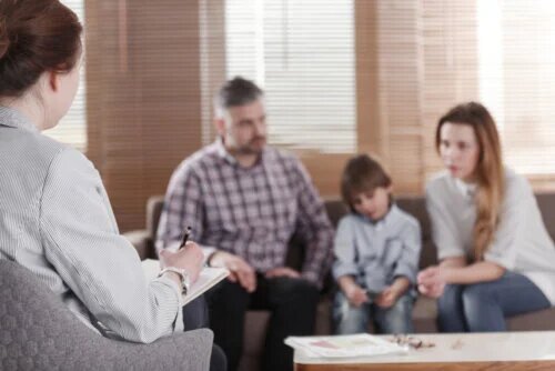 Quand est-il nécessaire de suivre une thérapie familiale ?