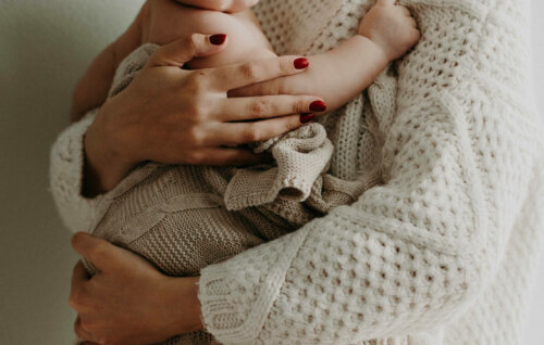 bébé mains