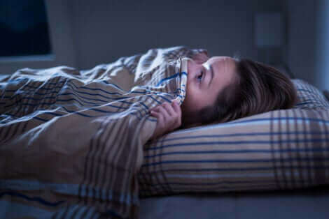 Une femme qui fait des cauchemars.