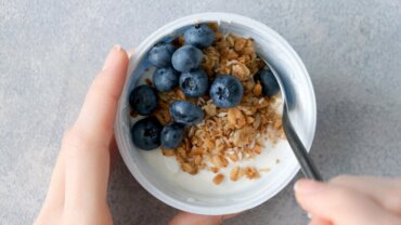 Est-il bon de ne manger que des fruits ou du yaourt pour le dîner ?