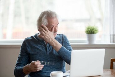 Conseils pour éviter les symptômes de sécheresse oculaire liés à l'utilisation des écrans
