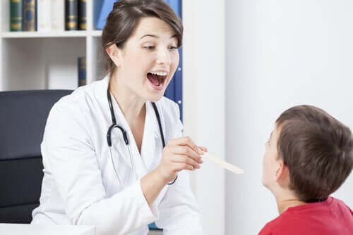 Pharyngo-amygdalite : symptômes, causes et traitement