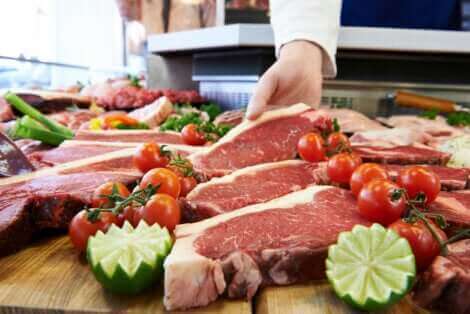 Des morceaux de viande fraîche.