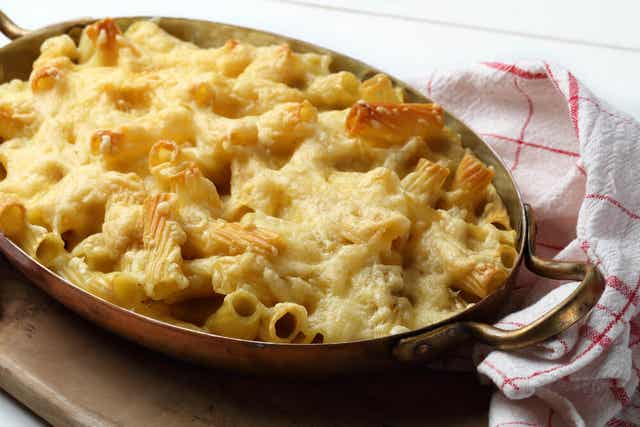 Un gratin de pâtes.