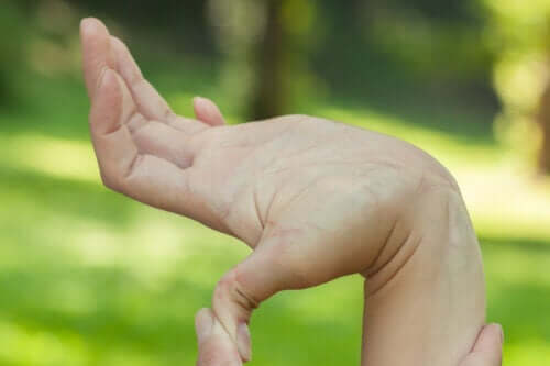 Hyperlaxité chez l'enfant : les pour et les contre