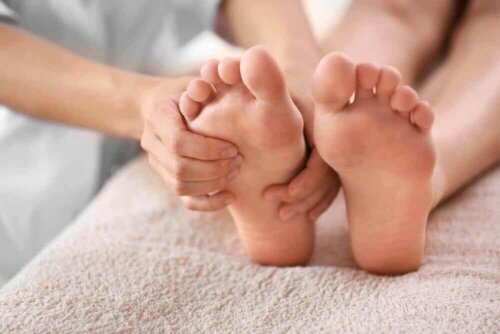 Soin des pieds.