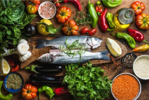 Divers aliments du régime méditerranéen. 