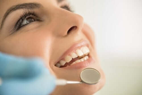 5 remèdes pour les soins de la bouche