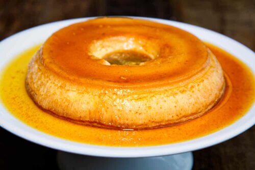 Un flan au noix.