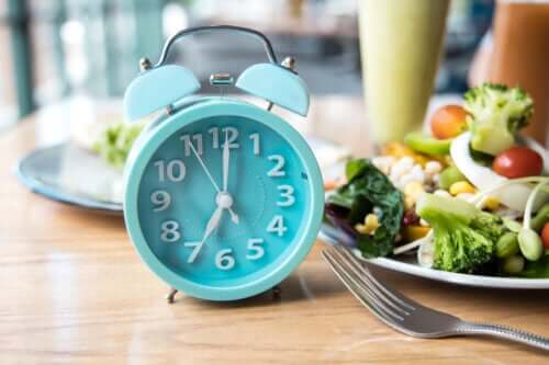 La meilleure heure du jour pour manger, selon la science