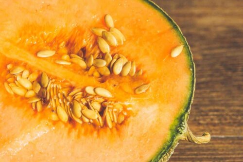 La moitié d'un melon.
