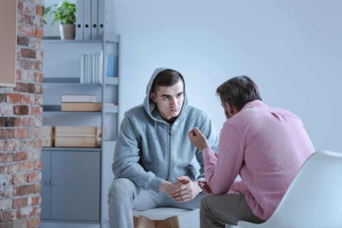 Un jeune homme en thérapie cognitive.