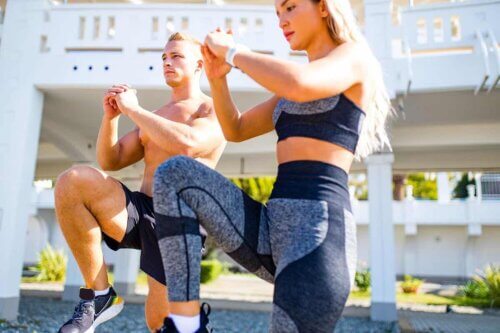 Les étirements dynamiques.